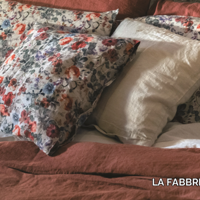 stampa-bouquet-cushion-la-fabbrica-del-lino-by-bergianti-pagliani-535175-rel4d6a3c21.jpg