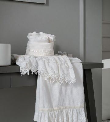 sangallo-bath-towel-la-fabbrica-del-lino-by-bergianti-pagliani-418341-rel95761d4d.jpg
