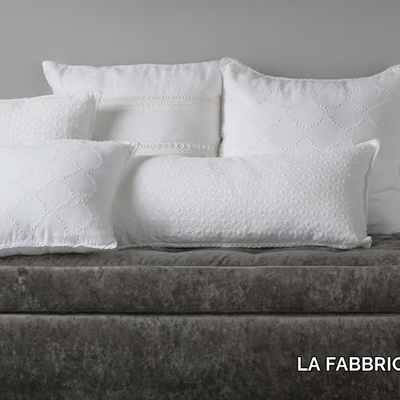 sangallo-square-cushion-la-fabbrica-del-lino-by-bergianti-pagliani-418383-rel26a33368.jpg