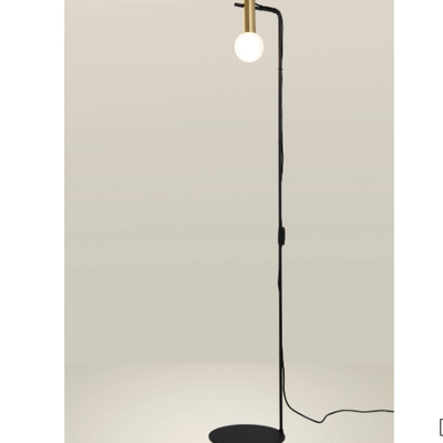 nude-curved-floor-lamp-leds-c4-569864-relcbec9c32.jpg