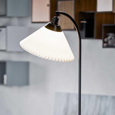 leklint12_lampshade_black_lifestyle2.jpg