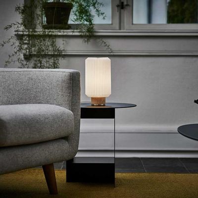 leklint382_cylinder_table_lamp_lightoak_lifestyle3_f293c3dd-54a5-450c-bb38-dc41ec3be421.jpg