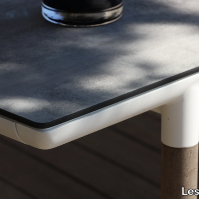 bastingage-rectangular-table-les-jardins-415804-relff5dd6c3.jpg