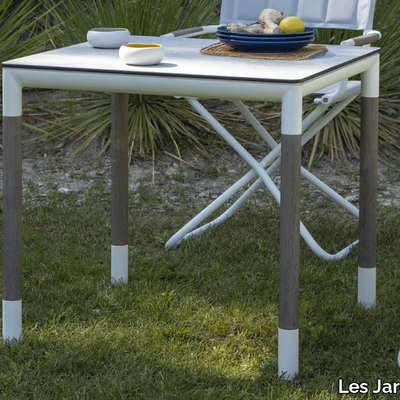 bastingage-square-table-les-jardins-415809-rel72f25b5a.jpg