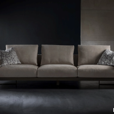 EDGAR-Longhi-642796-rel276f0de4.jpg