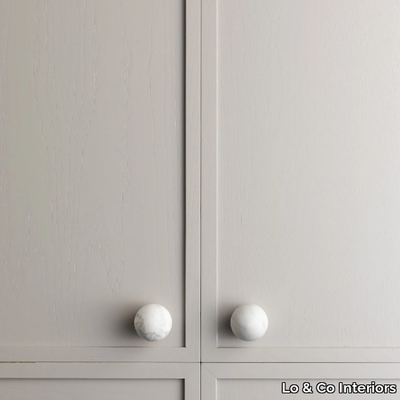 HUBBLE-Carrara-marble-furniture-knob-Lo-Co-Interiors-641322-rel55911889.jpg