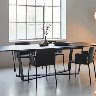 pero-dining-table-more-bernhard-muller-326102-rela1fb9ec8.jpg