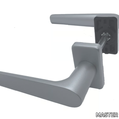 window-handle-master-italy-512464-rel59872a49.jpg