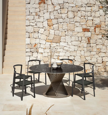 PUSH-Round-table-Myyour-589568-rel3351277f.jpg