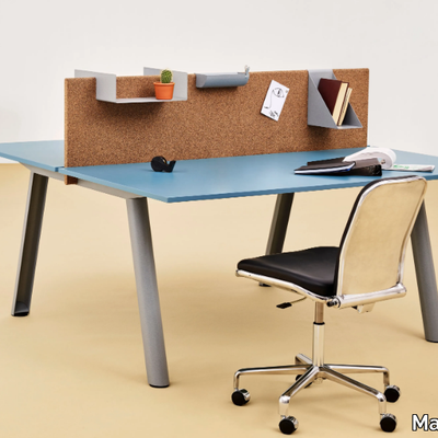 APOLLO-Office-desk-with-overbridge-Manerba-436481-relbb28ce16.jpg
