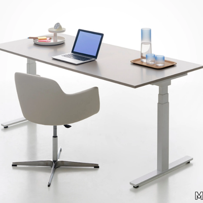T-LEG-Height-adjustable-office-desk-Manerba-436735-rel2b322e9f.jpg