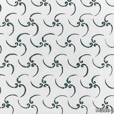 komon-k16-made-a-mano-302920-rel4f952275.jpg