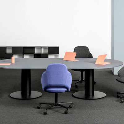FOLLOW-MEETING-LARGE-Mara-604627-rel98d9c034.jpg