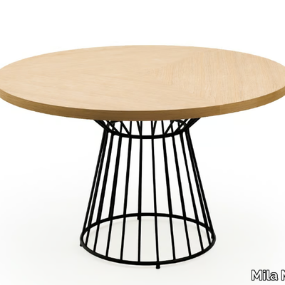 round-table-in-italy-524502-rel59175419.jpg