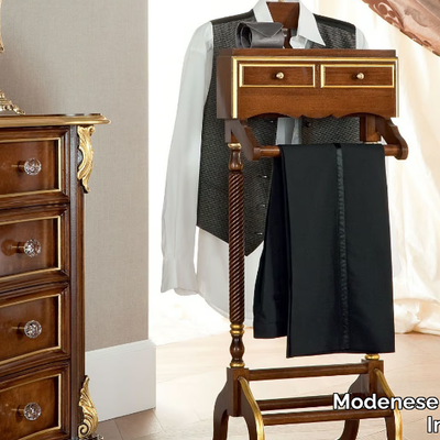 13630-Valet-stand-Modenese-Gastone-group-150656-rel9400ece9.jpg
