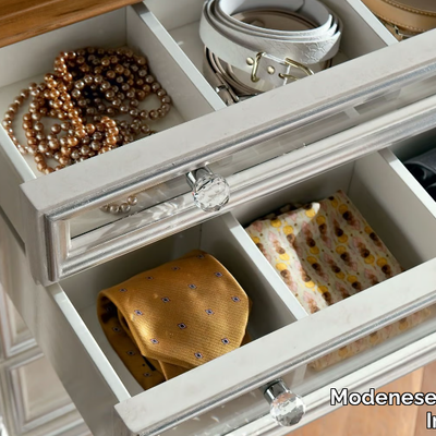 13909-Walk-in-wardrobe-Modenese-Gastone-group-150722-rel55e4d6aa.jpg