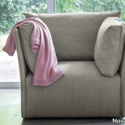 SMUK-Armchair-Novamobili-318423-rel45b9b438.jpg