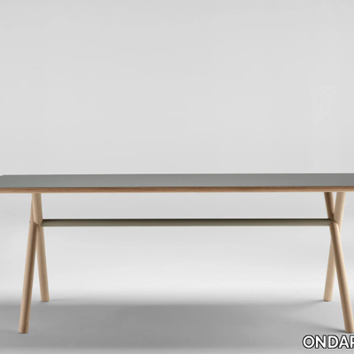 bai-wood-table-ondarreta-336925-relb25c7f8a.jpg