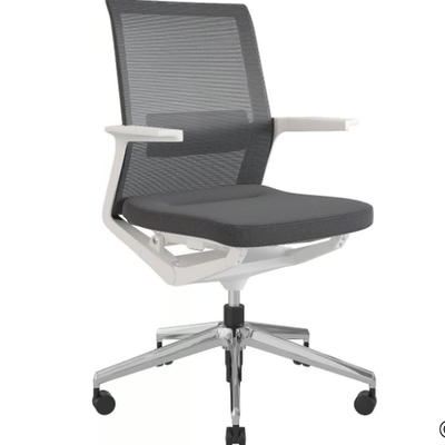 ADVANCE-Ofifran-541595-relb08f963e.jpg