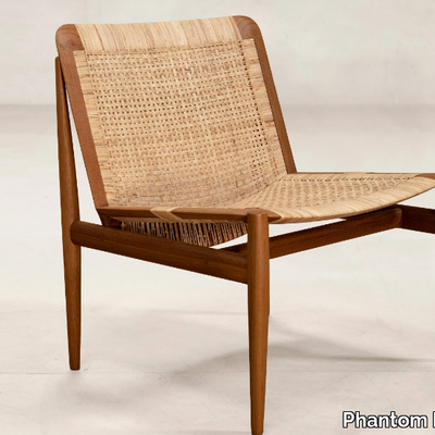 TANGĀLI-Armchair-Phantom-Hands-521673-rel2abbaf9.jpg