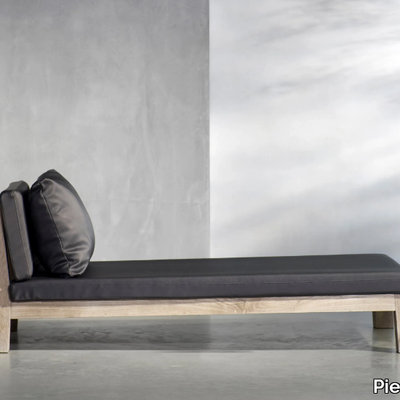 GIJS-Garden-daybed-Piet-Boon-353205-rel1b50b672.jpg