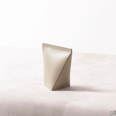 PB-Giobagnara-Fold-PaperWeight-RB20-Lifestyle-big-image.jpg