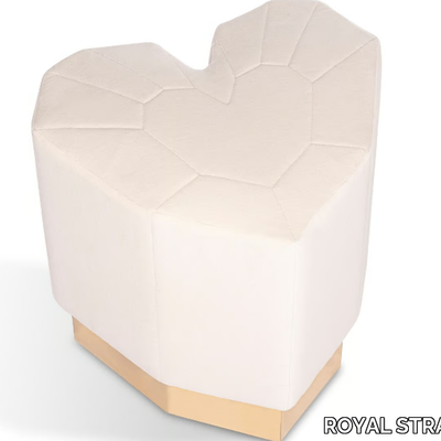 QUEEN-HEART-Pouf-ROYAL-STRANGER-536437-rel1d13631f.jpg