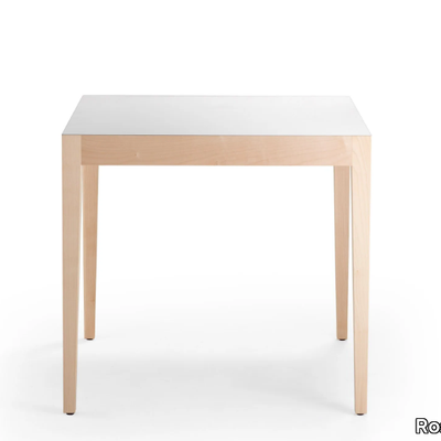 square-table-rosconi-307190-rele6948e2e.jpg