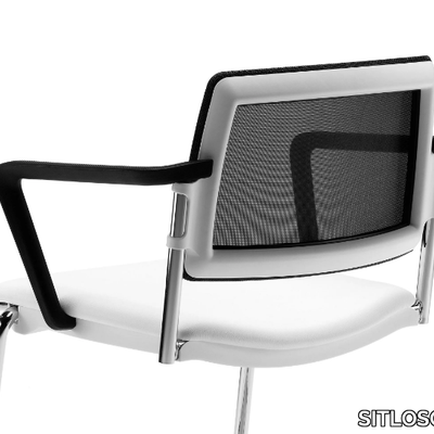 training-chair-with-armrests-arte-d-322281-rel26dc8ffb.jpg