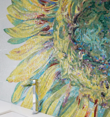 HALF-SUNFLOWER-STON-607067-rel822379a5.jpg