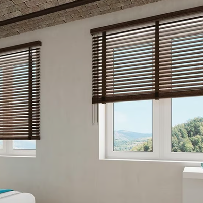 Wooden-Venetian-Blind-Saxun-637140-rel6d379ff4.jpg
