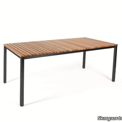 HÄRINGE-High-table-Skargaarden-85686-rel65ab1074.jpg