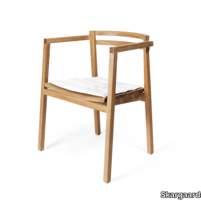 OXNÖ-Garden-chair-with-armrests-Skargaarden-85630-relaad7f09c.jpg