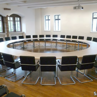 intra-round-conference-table-spiegels-428596-relc7644524.jpg