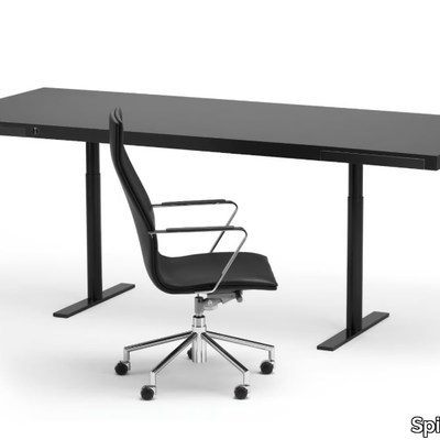 office-desk-spiegels-411949-relc7f59767.jpg