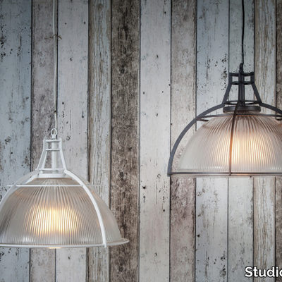 royal-blacksmith-studio-beam-607863-rel8ac36328.jpg