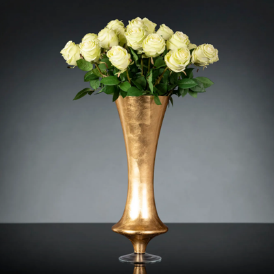 vase-silvia-with-roses-vgnewtrend-585023-rel29bc133d.jpg