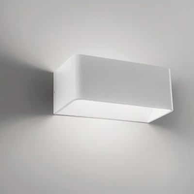 CUBETTO-Wall-lamp-AiLati-470618-relfc663263.jpg