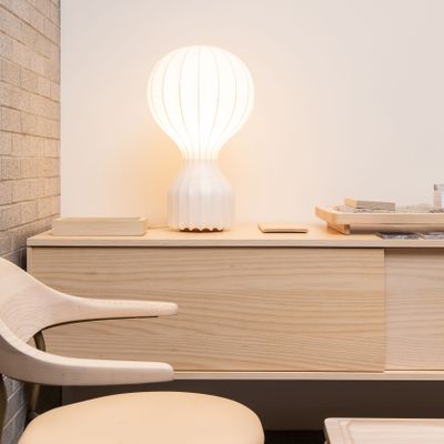 gatto-white-table-castiglioni-flos-01.jpg