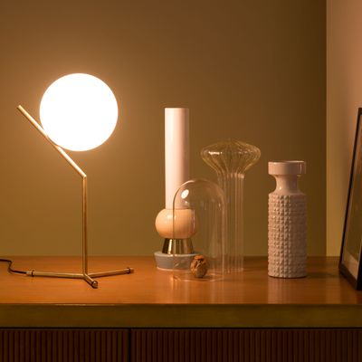 ic-t1-high-brass-table-anastassiades-flos-04.jpg