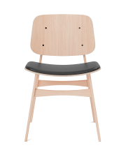 3051_soborg-wood-chair--wood-base_104-51301_oak-lacquered-leather-omni-301-black_v1