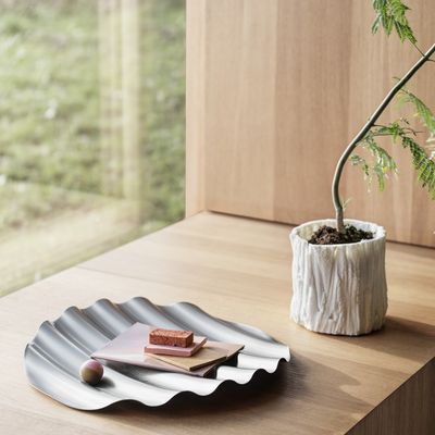 16651-en-wave-tray-stainless-steel-muuto-org.tif