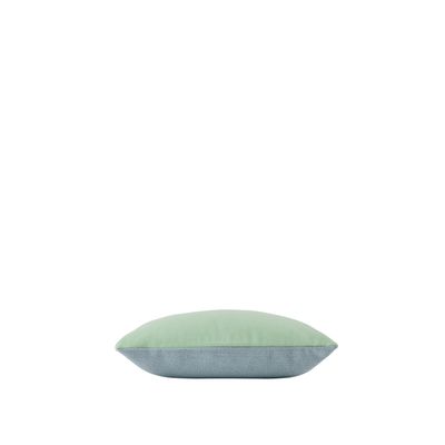 24292-en-mingle-cushion-light-blue-mint-angle-muuto-5000x5000-hi-res.tif