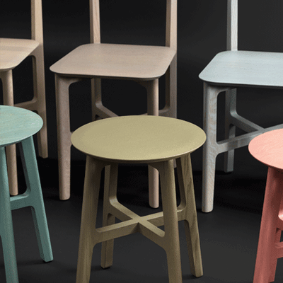 zeitraummoebel-hocker-1.3stool-massivholz-08.png