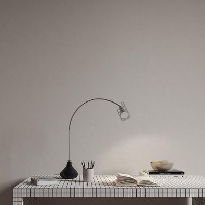 Axolight_Close_Up_Bul_Bo_Mini_Scrivania-copia.jpg