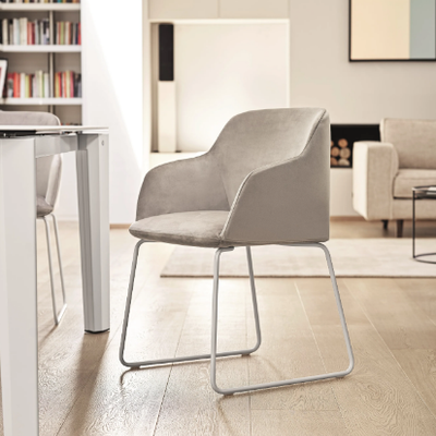 ELLE-Sled-base-chair-Calligaris-451992-rela57f7034.jpg
