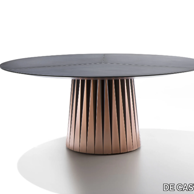 table-de-castelli-596264-relc2679808.jpg