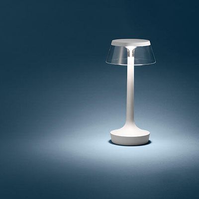 bon-jour-unplugged-table-starck-flos-F10370-product-life-03-720x498.jpg
