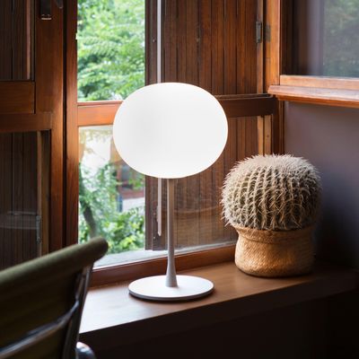 glo-ball-t1-silver-table-morrison-flos-01.jpg