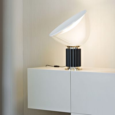 taccia-black-table-castiglioni-flos-06.jpg